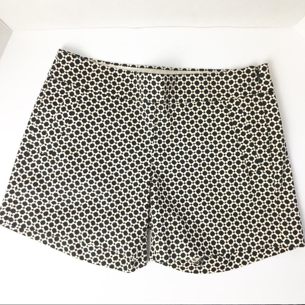 SZ 2 J. Crew Black & Beige Cream White Shorts